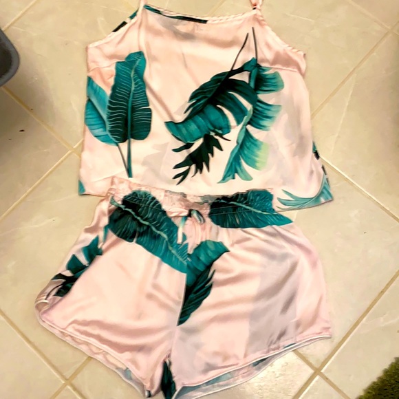 Tank & shorts palm nightwear - Picture 1 of 9